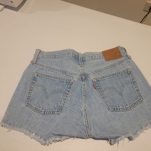 Levi's Denim Shorts -- Button Fly - Picture 2 of 5
